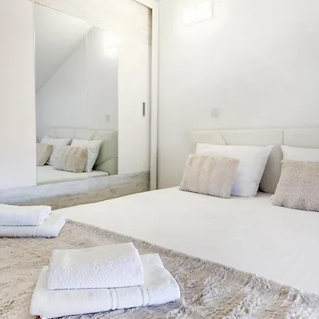 Nomad Spot Coliving Vendégház *